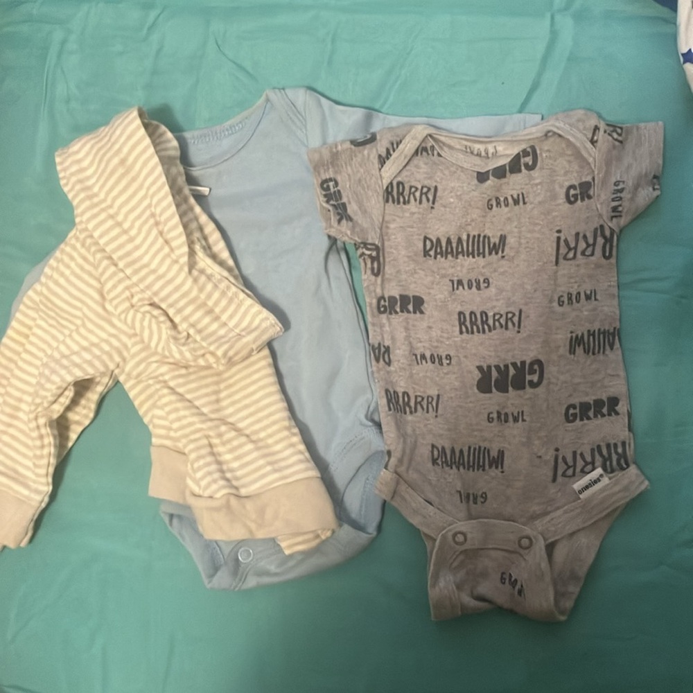 Baby Clothing Set with Animal and Star Prints